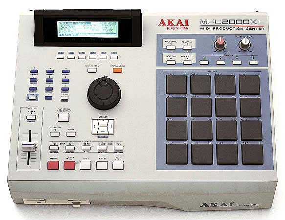 AKAI MPC2000 - DTM/DAW